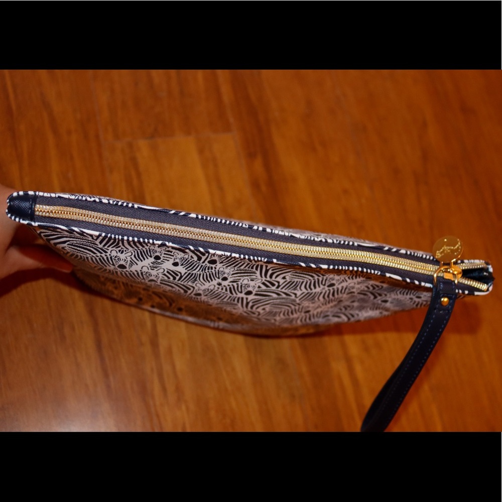 Small Zebra Bag - Picture 2 of 3